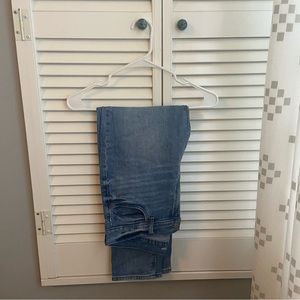 Old Navy Boyfriend Mid Rise Jeans Size 4